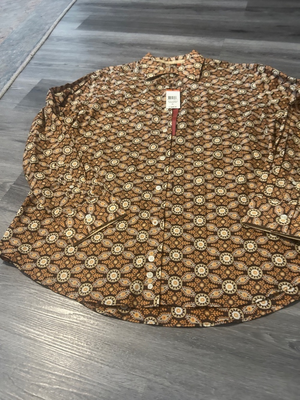 Patterned Button-Up Shirt in Brown and Cream